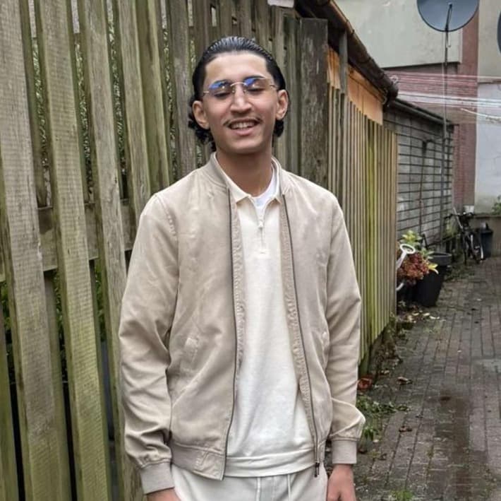 Profile image placeholder